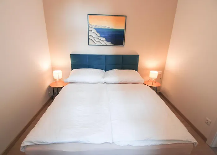 Apartment Elegante Altbauwohnung Alles Neu!! Free Parking Garage *